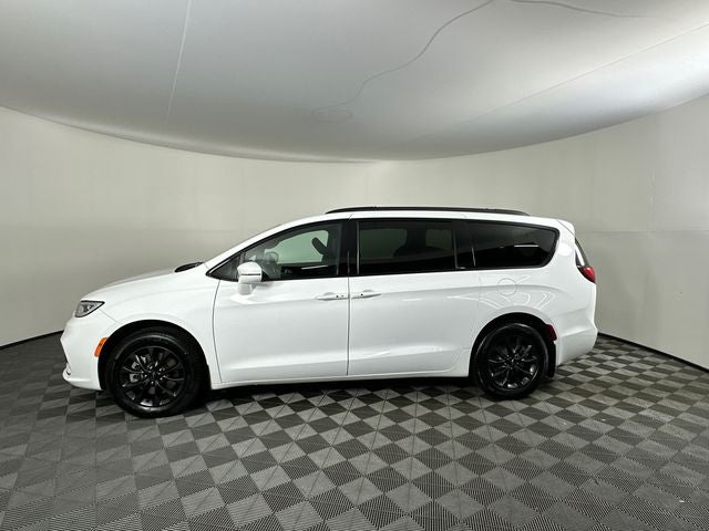 2021 Chrysler Pacifica Touring