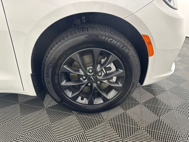 2021 Chrysler Pacifica Touring