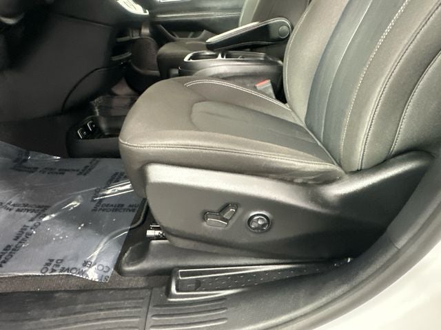 2021 Chrysler Pacifica Touring
