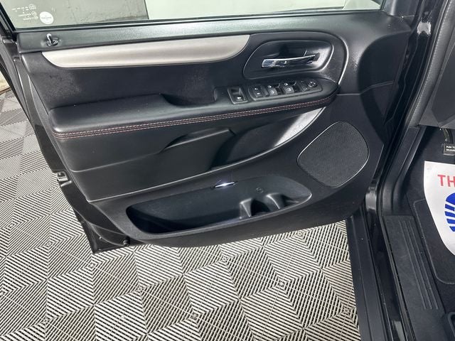 2014 Dodge Grand Caravan R/T