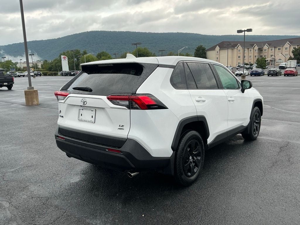 2023 Toyota RAV4 LE