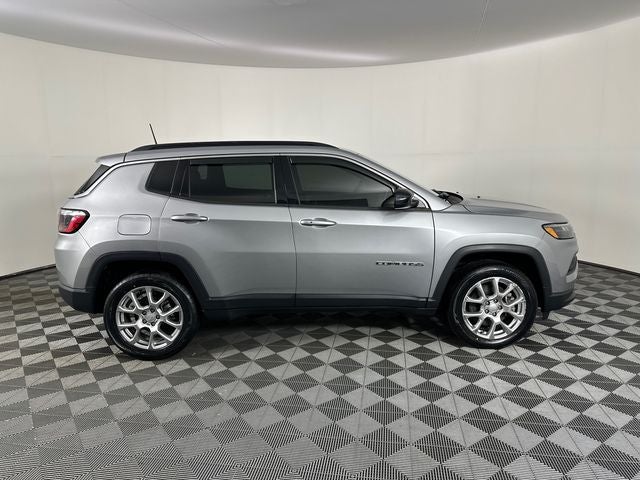 2023 Jeep Compass Latitude Lux