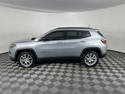 2023 Jeep Compass Latitude Lux