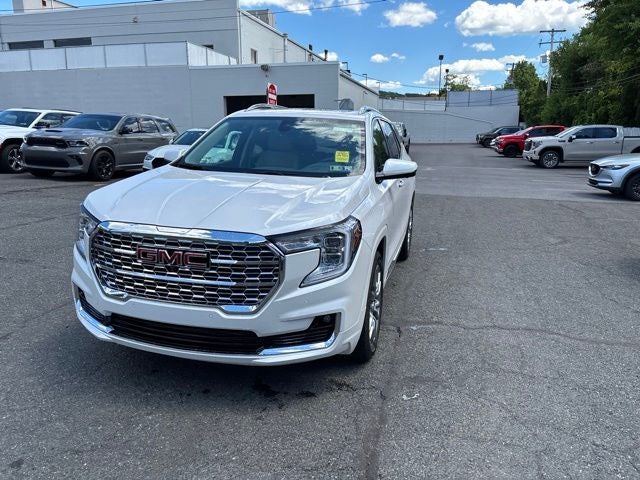 2023 GMC Terrain Denali