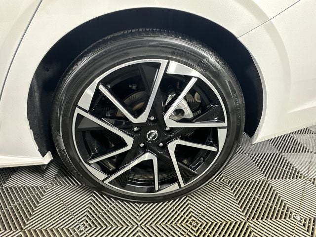 2024 Nissan Sentra SR Premium Package