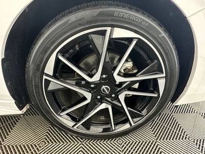 2024 Nissan Sentra SR Premium Package