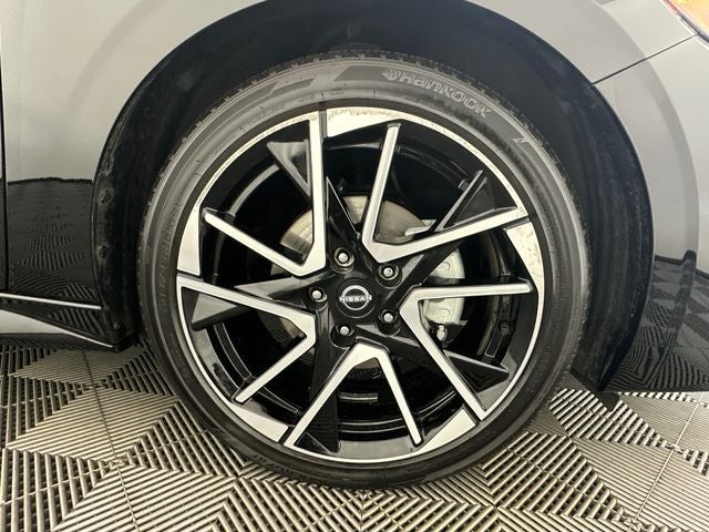 2025 Nissan Sentra SR Premium Package
