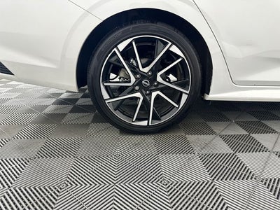 2025 Nissan Sentra SR