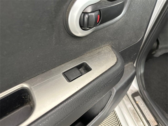 2010 Nissan Versa 1.8 SL