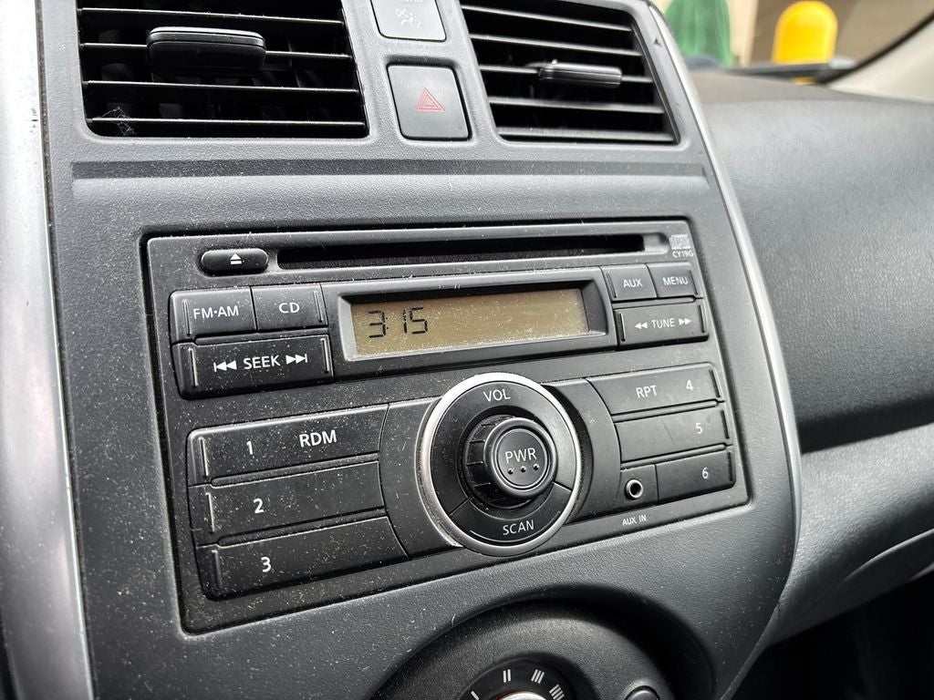 2013 Nissan Versa 1.6 SV