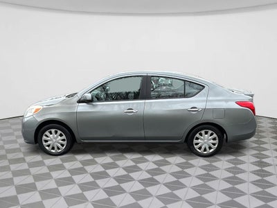 2013 Nissan Versa 1.6 SV