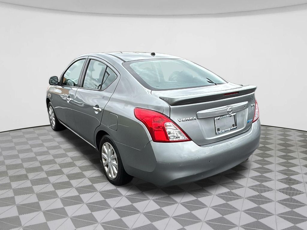 2013 Nissan Versa 1.6 SV