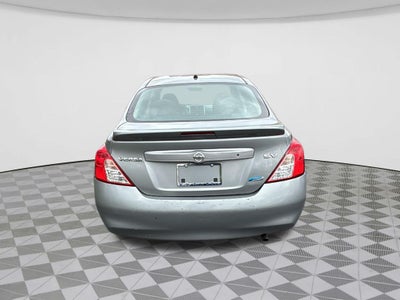 2013 Nissan Versa 1.6 SV