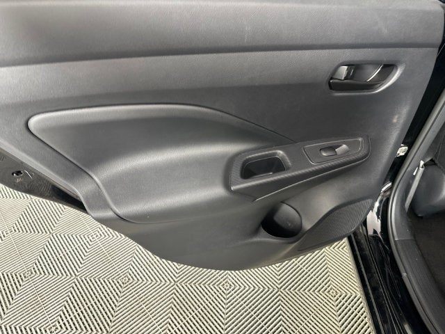 2024 Nissan Versa 1.6 S Plus Package
