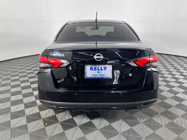 2024 Nissan Versa 1.6 S Plus Package