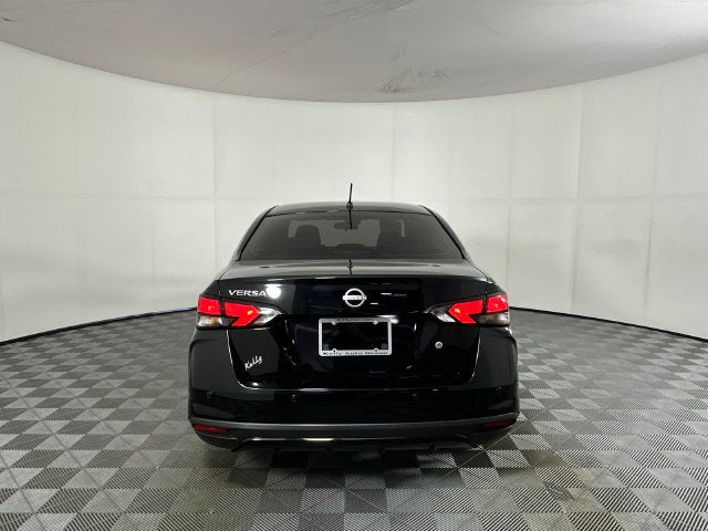 2024 Nissan Versa 1.6 S Plus Package
