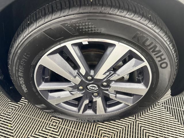 2024 Nissan Versa 1.6 S Plus Package