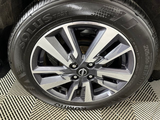 2024 Nissan Versa 1.6 S Plus Package