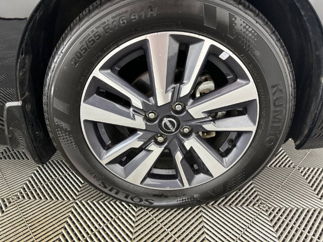 2024 Nissan Versa 1.6 S Plus Package