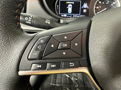 2024 Nissan Versa 1.6 SR