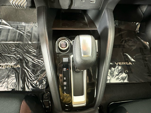 2024 Nissan Versa 1.6 SR