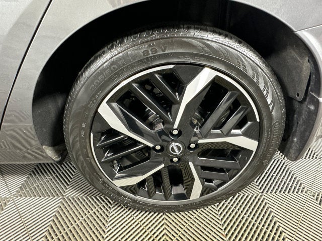 2024 Nissan Versa 1.6 SR