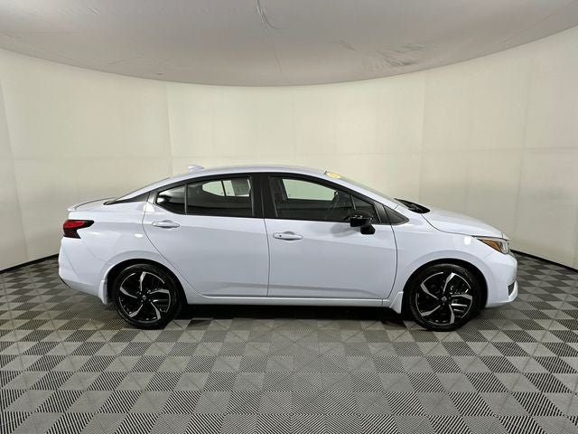 2025 Nissan Versa 1.6 SR