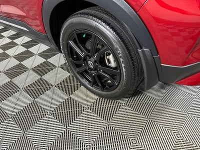 2023 Nissan Kicks SR Premium Package