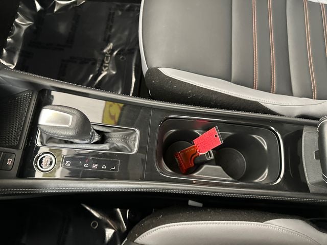2023 Nissan Kicks SR Premium Package