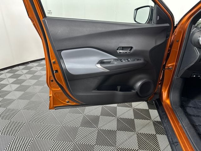 2023 Nissan Kicks SR Premium Package