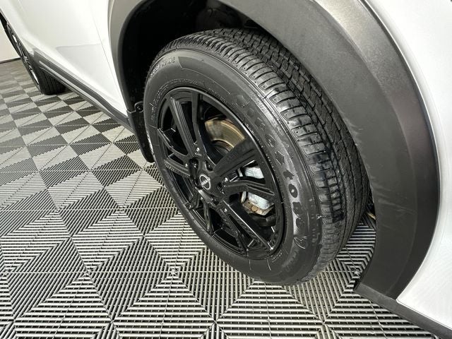 2023 Nissan Kicks SR Interior Electronics Package