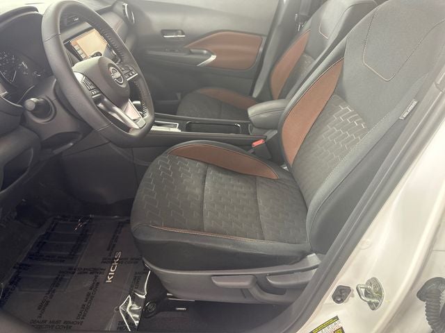 2023 Nissan Kicks SR Interior Electronics Package