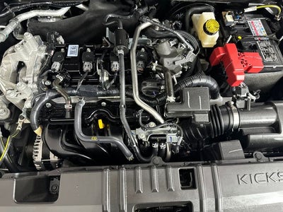 2025 Nissan Kicks SR