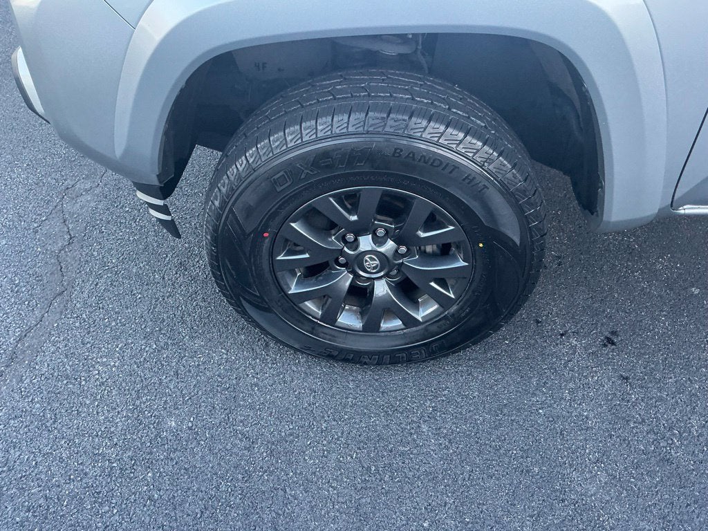 2023 Toyota Tacoma SR5 V6