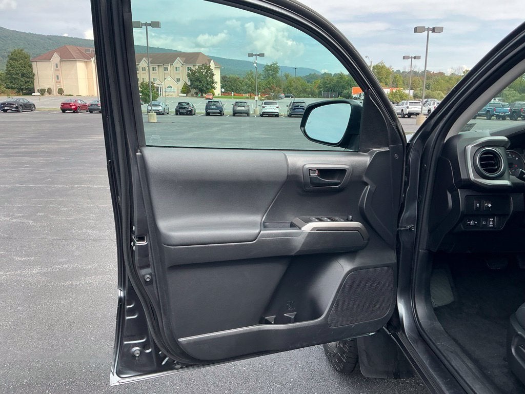 2023 Toyota Tacoma Trail Edition V6