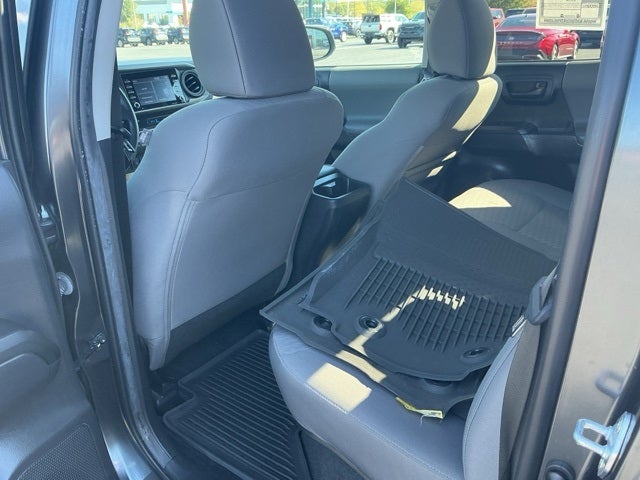 2022 Toyota Tacoma SR V6