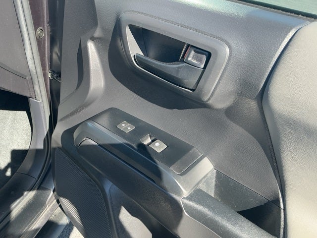 2022 Toyota Tacoma SR V6