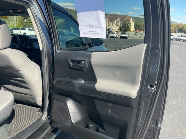 2022 Toyota Tacoma SR V6