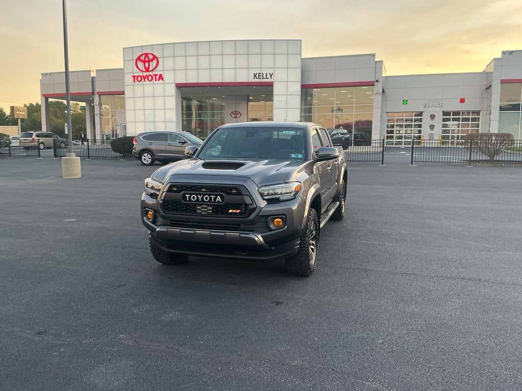 2022 Toyota Tacoma TRD Sport V6