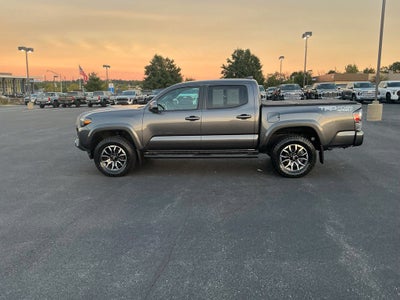 2022 Toyota Tacoma TRD Sport V6