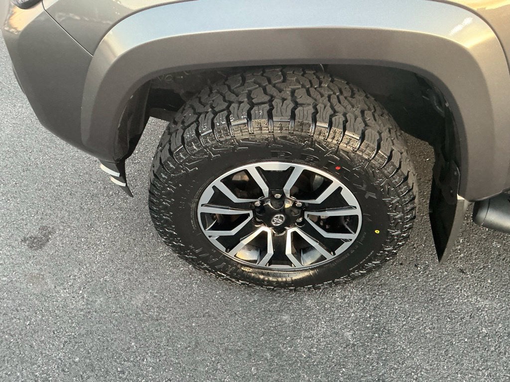 2022 Toyota Tacoma TRD Sport V6