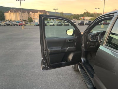 2022 Toyota Tacoma TRD Sport V6