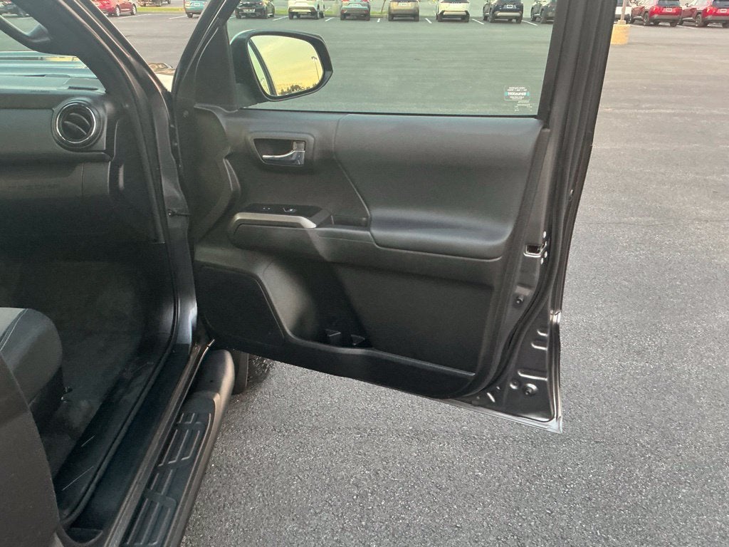 2022 Toyota Tacoma TRD Sport V6