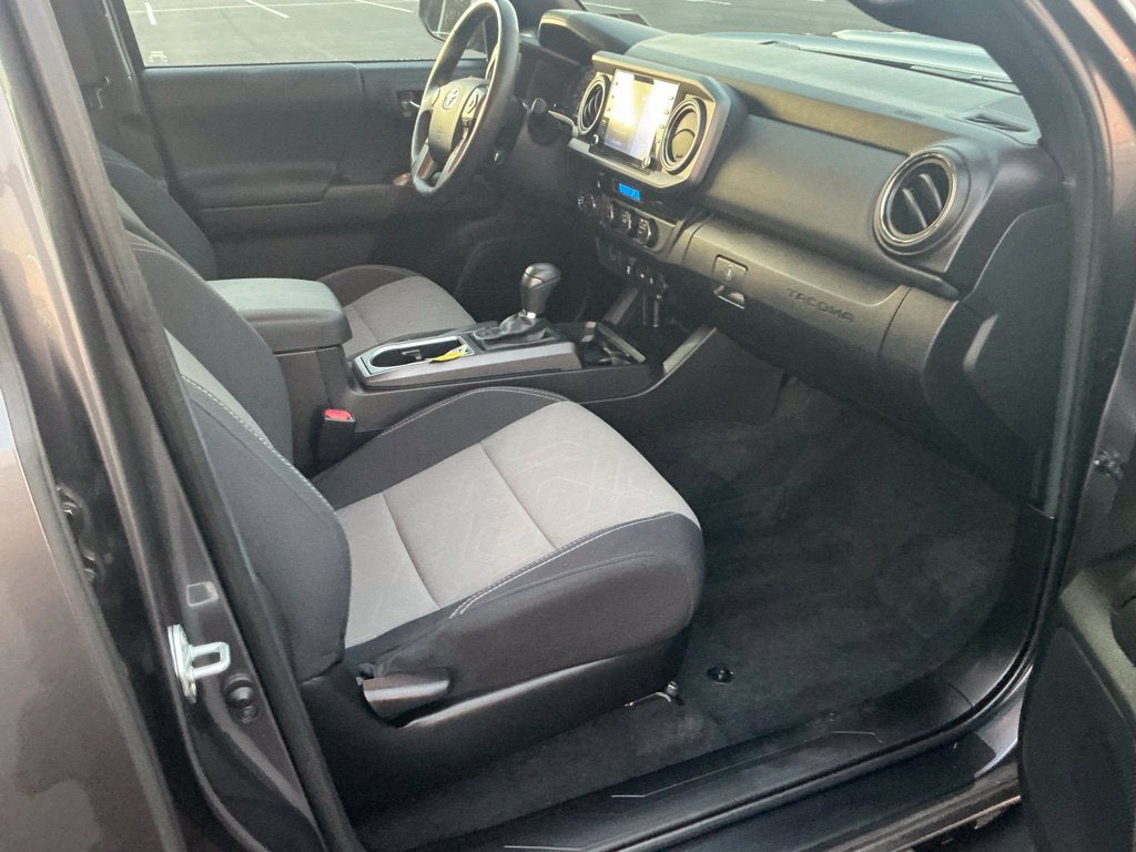 2022 Toyota Tacoma TRD Sport V6