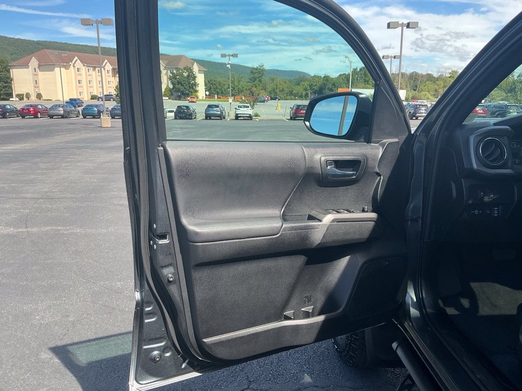 2023 Toyota Tacoma TRD Pro V6