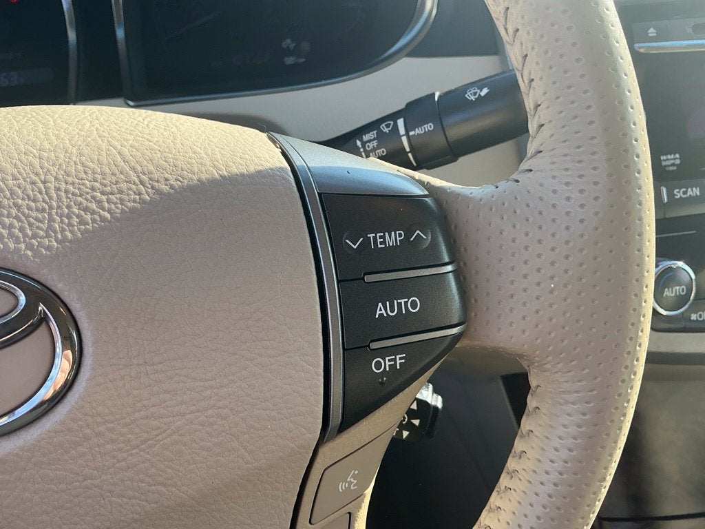 2012 Toyota Avalon Limited