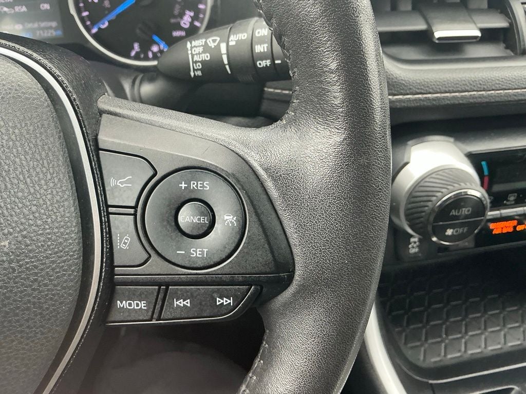 2021 Toyota RAV4 Hybrid XLE Premium