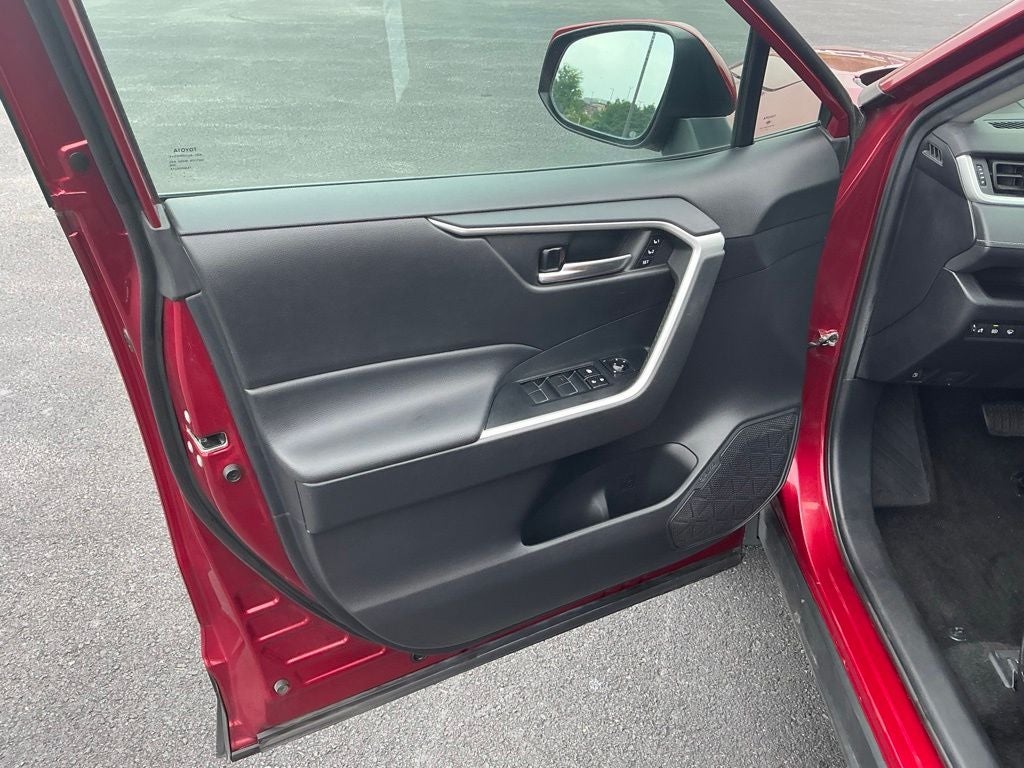 2021 Toyota RAV4 Hybrid XLE Premium