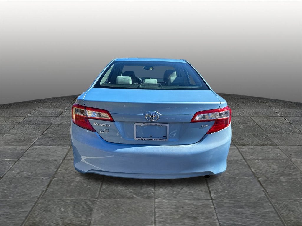 2013 Toyota Camry LE