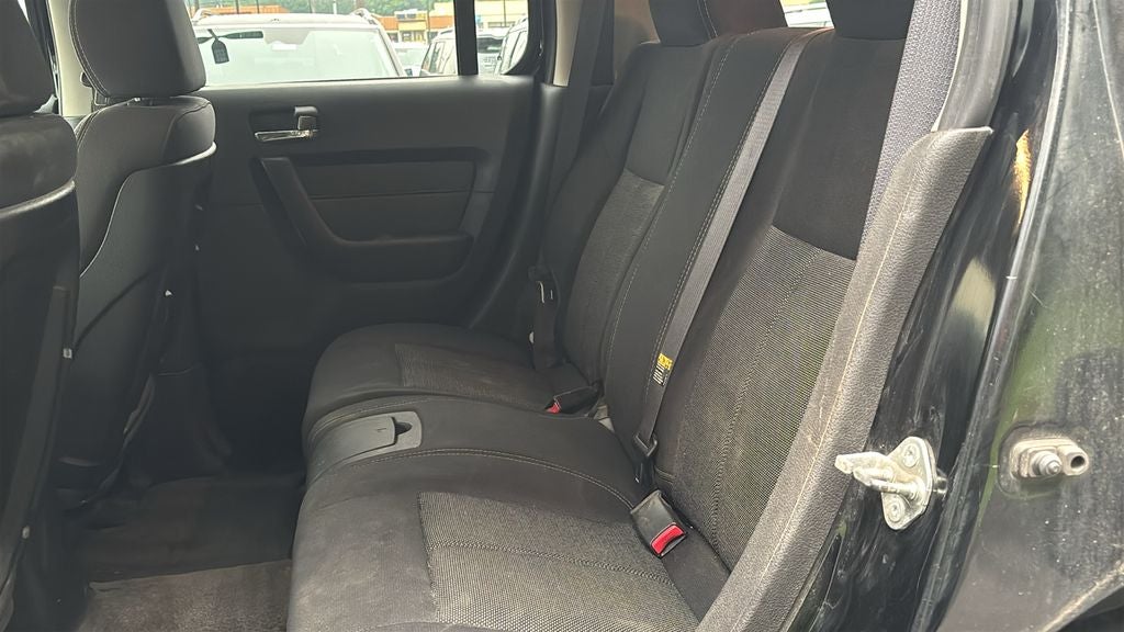 2006 Hummer H3 Base